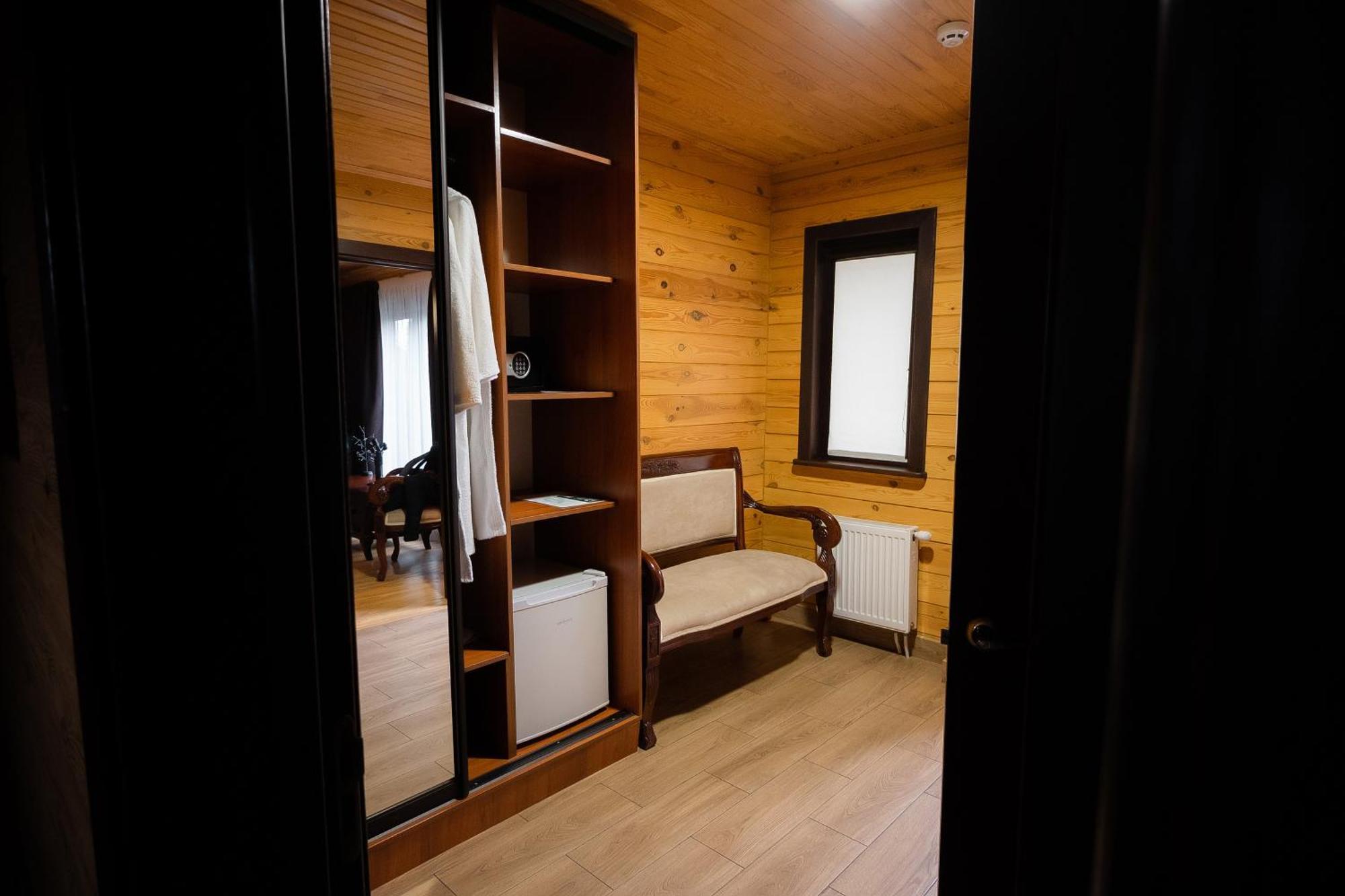 Zagorod Hotel Girka Polonka Экстерьер фото